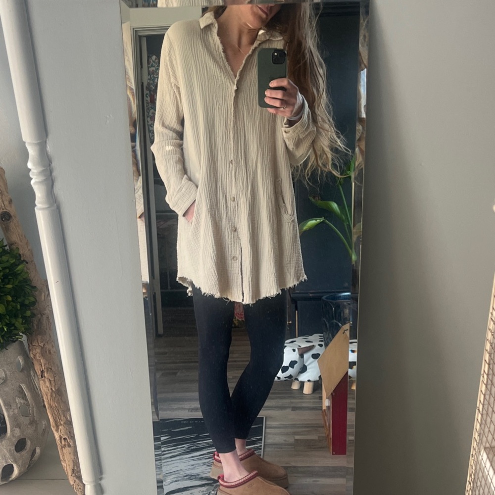 Hem & Thread Button-Front Lightweight Tunic Shirt